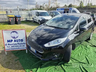 Usado Ford Fiesta Titanium 75 CV (55 kW) 2017 Negro Utilitario