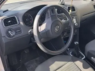 Usata VW Polo Comfortline 75 CV (55 kW) 2012 Utilitaria