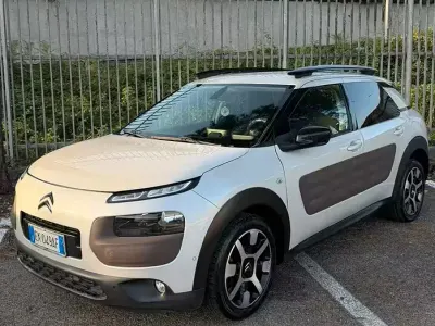 Usata Citroën C4 Cactus 92 CV (67 kW) 2014 Bianco Utilitaria