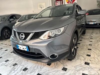 Usata Nissan Qashqai Tekna 131 CV (96 kW) 2017 Grigio SUV