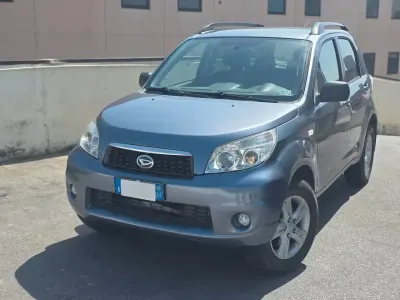 Usata Daihatsu Terios SHO 105 CV (77 kW) 2009 Grigio SUV
