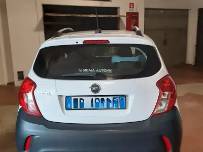 Usata Opel Karl Rocks 75 CV (55 kW) 2018 Bianco Utilitaria