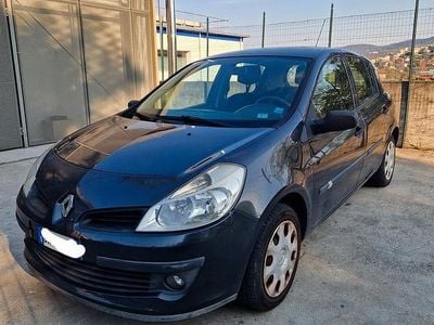 Usata Renault Clio II 75 CV (55 kW) 2006 Grigio Utilitaria