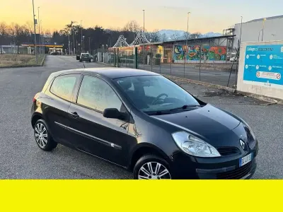 Usata Renault Clio II 58 CV (42 kW) 2008 Other Berlina