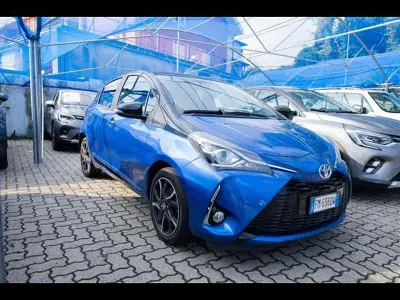 Usata Toyota Yaris Edition 2017 Grigio chiaro