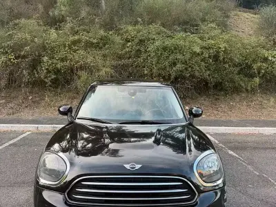 Usata Mini One Countryman 2018 Nero SUV