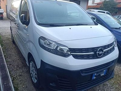 Usata Opel Vivaro 120 CV (88 kW) 2022 Bianco Monovolume