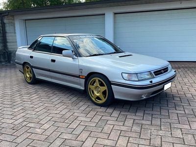 Usata Subaru Legacy 200 CV (147 kW) 1994 Grigio Berlina