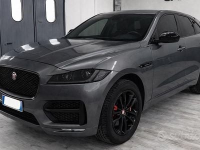 Usata Jaguar F-Pace R-Sport 180 CV (132 kW) 2017 Grigio SUV