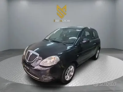 Begagnad Lancia Ypsilon 77 HK (56 kW) 2009 Svart Halvkombi
