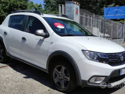 Gebraucht Dacia Sandero Stepway 90 PS (66 kW) 2017 Weiß Limousine