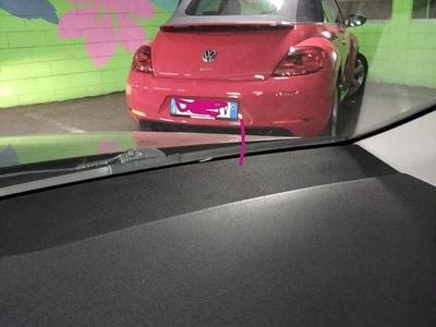 Usata VW Beetle Cabriolet Sportline 140 CV (102 kW) 2013 Rosso Cabrio