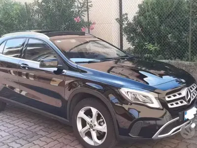 Usata Mercedes GLA220 170 CV (125 kW) 2017 Nero SUV