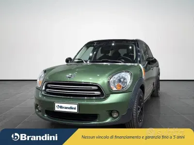 Usata Mini Cooper D Countryman 111 CV (81 kW) 2015 Verde SUV