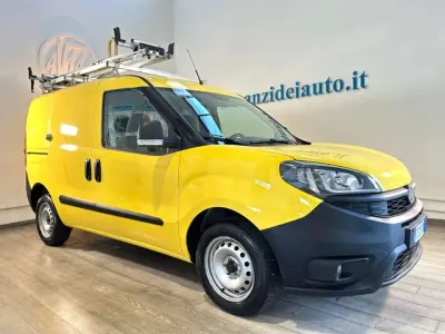Usata Fiat Doblò 95 CV (69 kW) 2019 Giallo Monovolume