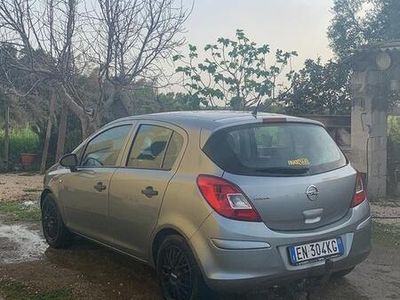 usata Opel Corsa 1.2 gpl rev. + gancio traino