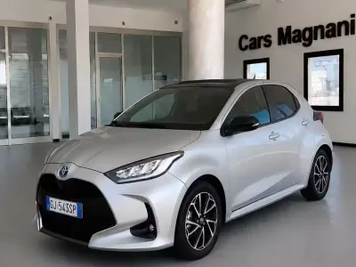 Usata Toyota Yaris Hybrid