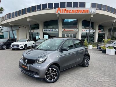 Usata Smart ForFour Passion 71 CV (52 kW) 2016 Grigio Utilitaria