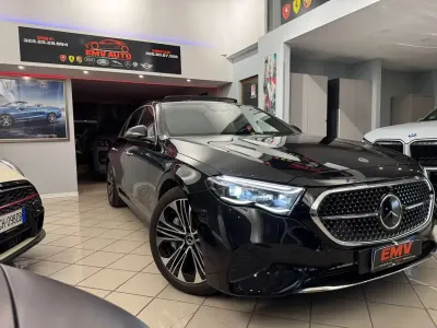 Usata Mercedes E220 AMG Line Premium Plus 197 CV (144 kW) 2025 Nero Berlina