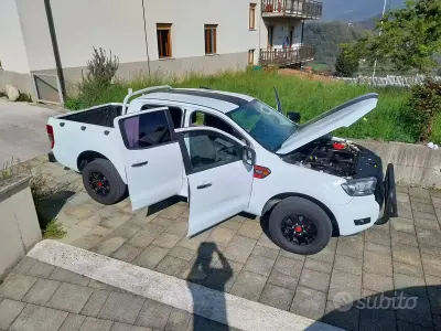 Usata Ford Ranger 160 CV (117 kW) 2017 Bianco Pick-up
