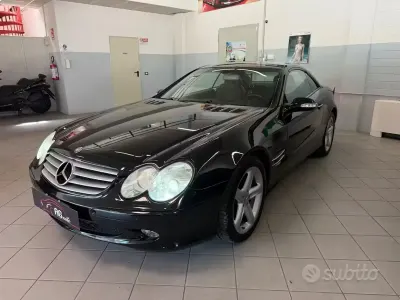 Usata Mercedes SL500 306 CV (225 kW) 2002 Nero Cabrio