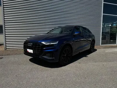Usata Audi Q8 Sport 286 CV (210 kW) 2023 Blu SUV