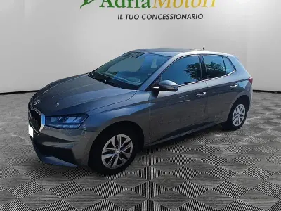 Usata Skoda Fabia Ambition 80 CV (58 kW) 2023 Grigio scuro Utilitaria