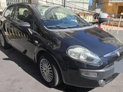 Usata Fiat Punto Evo 75 CV (55 kW) 2011 Nero Utilitaria