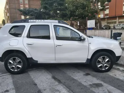 Usata Dacia Duster Prestige 109 CV (80 kW) 2016 Bianco SUV