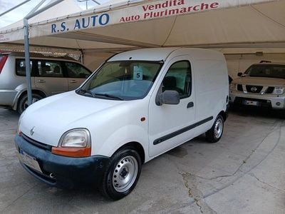 Usata Renault Kangoo 58 CV (42 kW) 2000 Bianco Monovolume