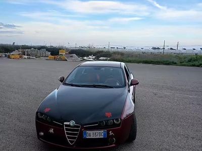 Usata Alfa Romeo 159 150 CV (110 kW) 2006 Rosso Berlina
