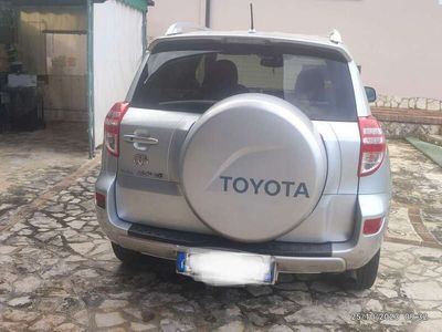 usata Toyota RAV4 RAV 42.2 d-4d Exclusive 150cv