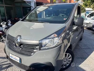 Usata Renault Trafic Zen 145 CV (106 kW) 2017 Grigio Monovolume