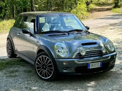 Usata Mini Cooper S 163 CV (119 kW) 2004 Grigio Utilitaria