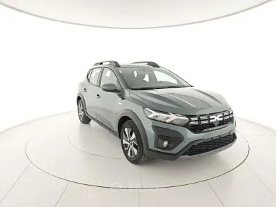 Uusi Dacia Sandero Expression 101 HP (74 kW) 2026 Vihreä Sedan