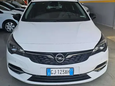 Usata Opel Astra GS Line 122 CV (89 kW) 2022 Bianco Utilitaria