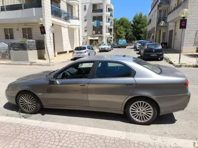 Usata Alfa Romeo 166 175 CV (128 kW) 2005 Grigio Berlina