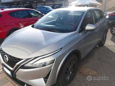 Usata Nissan Qashqai 158 CV (116 kW) 2022 Newport gray SUV