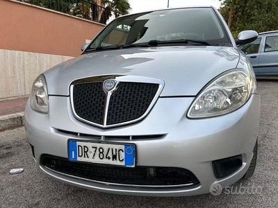 Usata Lancia Ypsilon 75 CV (55 kW) 2009 Grigio Utilitaria