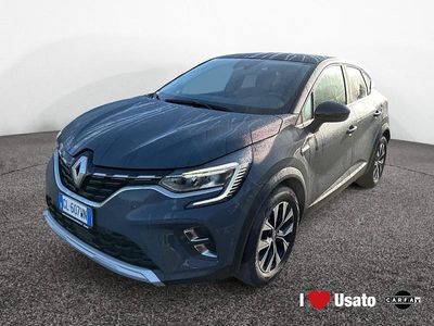 Usata Renault Captur Intens 101 CV (74 kW) 2022 Blu/azzurro SUV