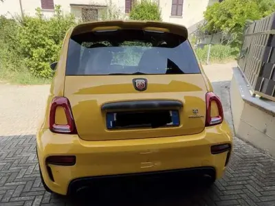 Usata Abarth 595 Competizione 180 CV (132 kW) 2018 Giallo Berlina