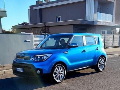 Usata Kia Soul 136 CV (100 kW) 2018 Blu SUV