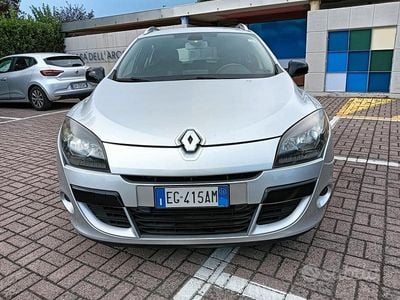 Usata Renault Mégane GrandTour 110 CV (80 kW) 2012 Grigio Station wagon
