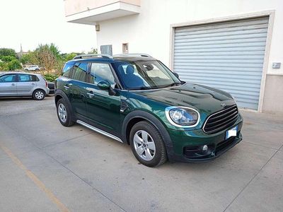 Usata Mini One D Countryman Business 116 CV (85 kW) 2019 Verde inglese SUV