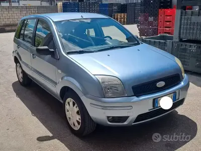 Usata Ford Fusion Collection 68 CV (50 kW) 2005 Utilitaria