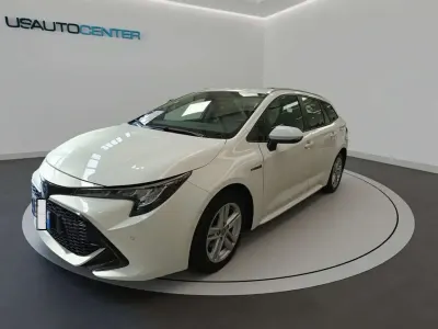 Usata Toyota Corolla Business Edition 122 CV (89 kW) 2021 Bianco Station wagon