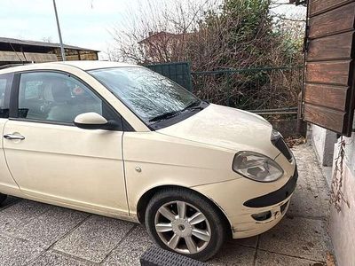 Usata Lancia Ypsilon 80 CV (58 kW) 2003 Utilitaria