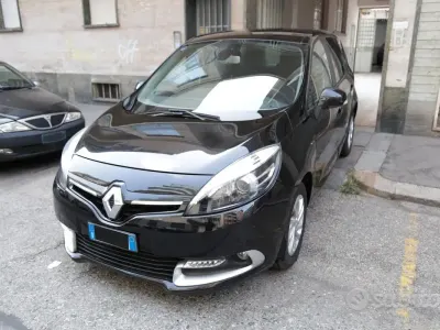 Usata Renault Scénic III LIMITED 110 CV (80 kW) 2015 Nero Monovolume
