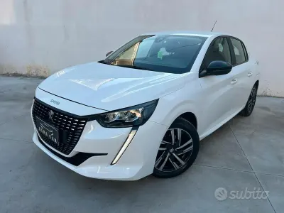 Usata Peugeot 208 75 CV (55 kW) 2023 Bianco Utilitaria