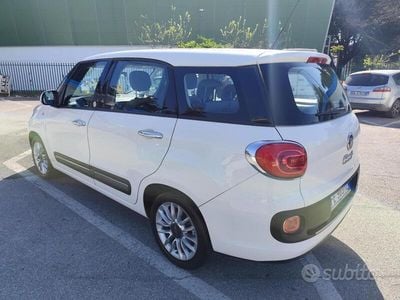 Usata Fiat 500L Living 120 CV (88 kW) 2016 Bianco Monovolume